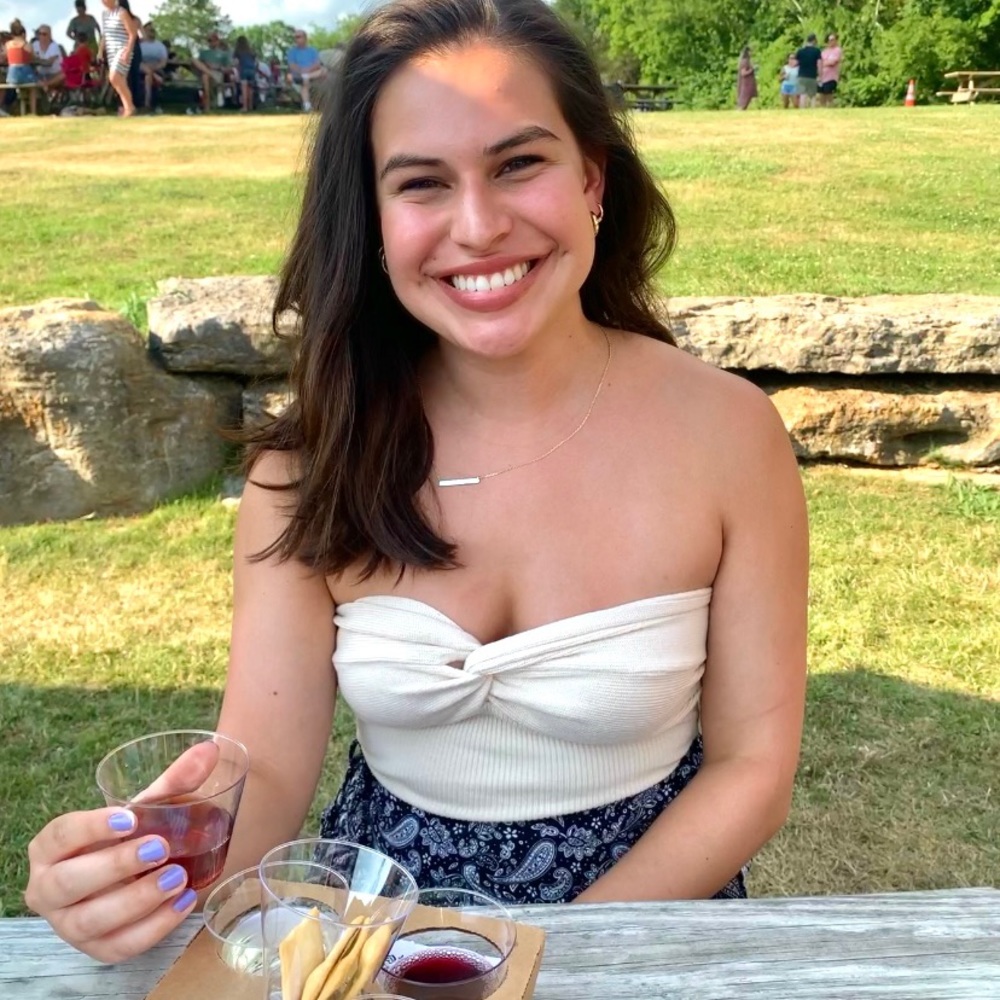 Meet your Posher, Maria